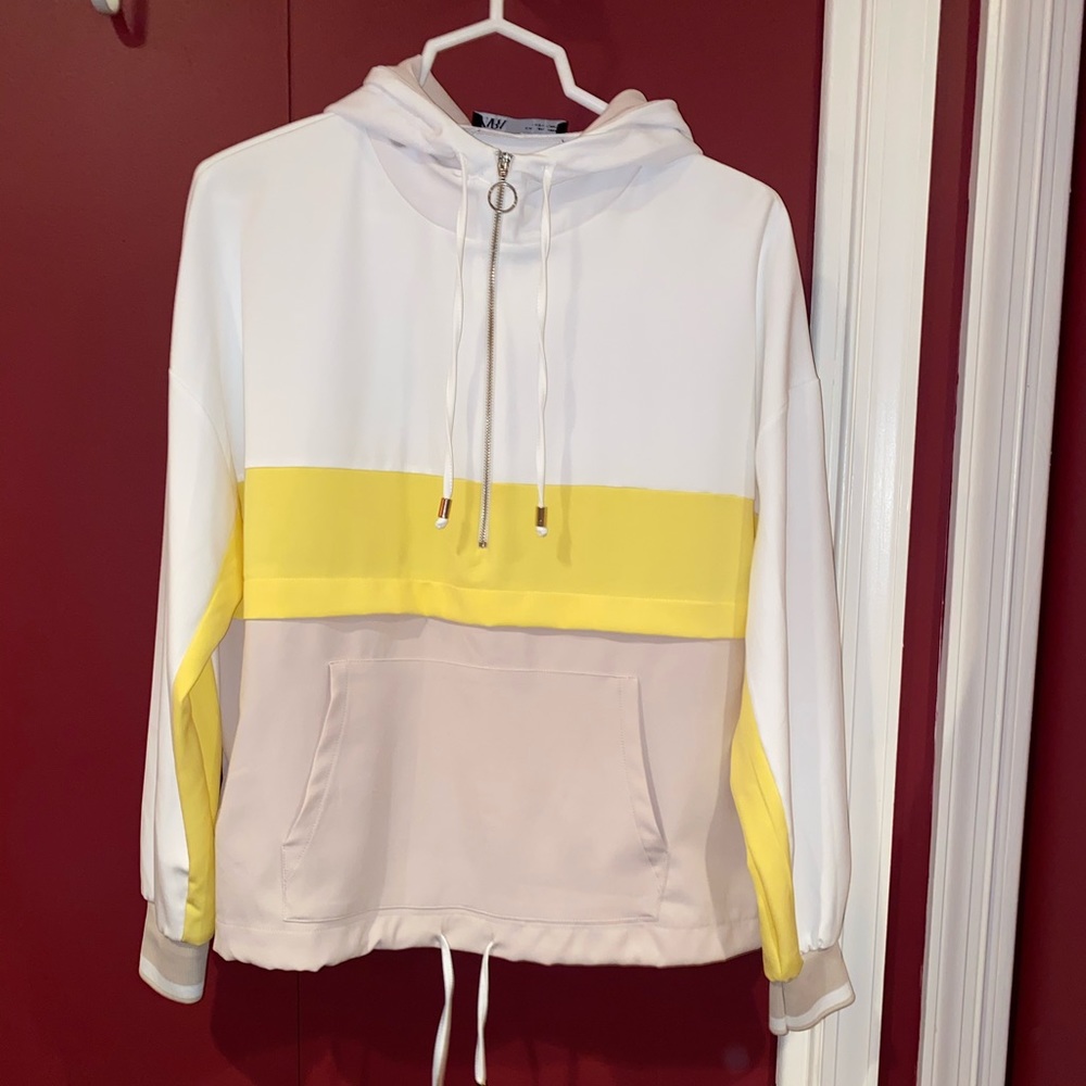 Zara jacket/pullover/hoodie